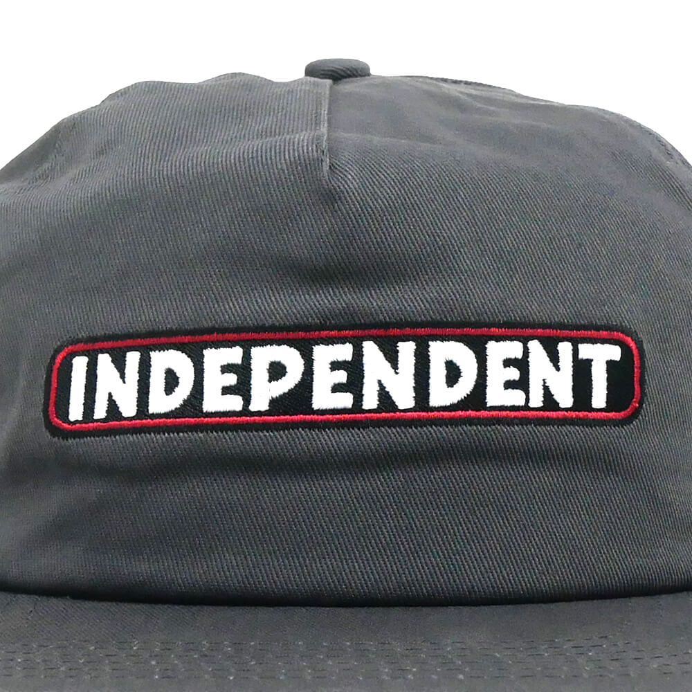 INDEPENDENTブラックコーデュロイキャップ刺繍ロゴスナップバックスケート INDEPENDENT CAP インディペンデント キャップ BAR LOGO SNAPBACK