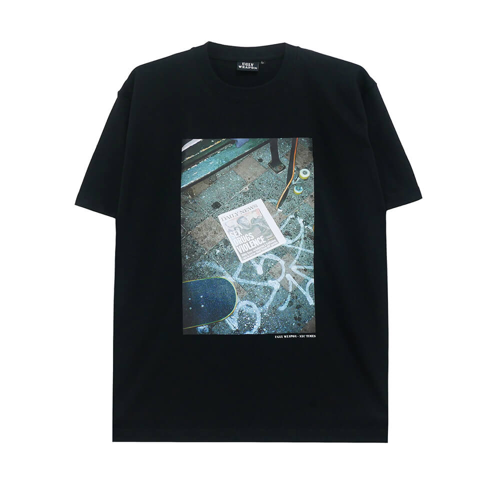 UGLY WEAPON T-SHIRT アグリーウェポン Tシャツ NEWS PAPER（PHOTO BY KOHEI HAYASHI） BLACK スケートボード スケボー 