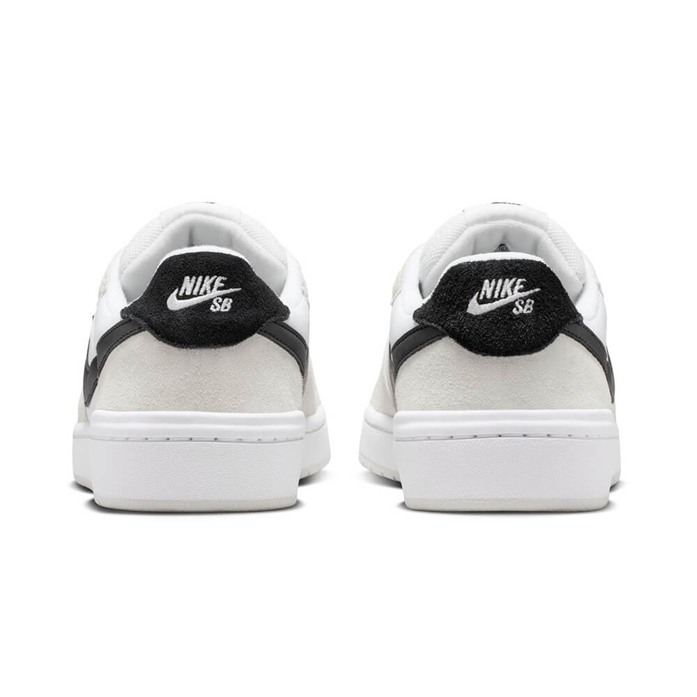 NIKE SB SHOES ナイキSB シューズ スニーカー CODE 58 WHITE/BLACK/BLACK IB0108-100  スケートボード スケボー　3